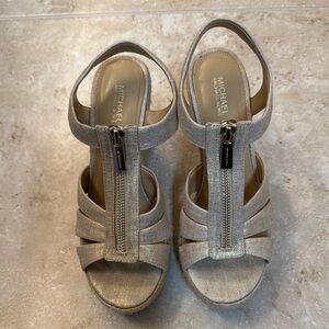 Michael Kors Gold T-Strap Sandals with Cushioned Footbed
